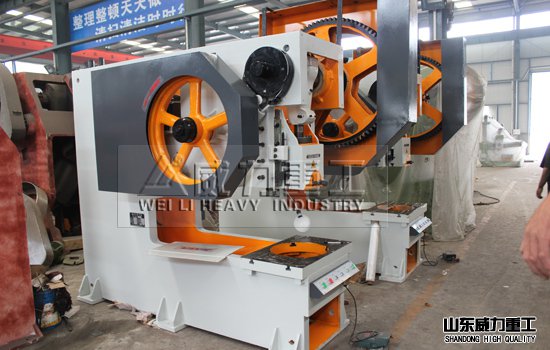 濟(jì)寧嘉祥訂購(gòu)我廠一批沖床